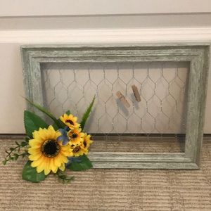 Chicken wire frame with flowers